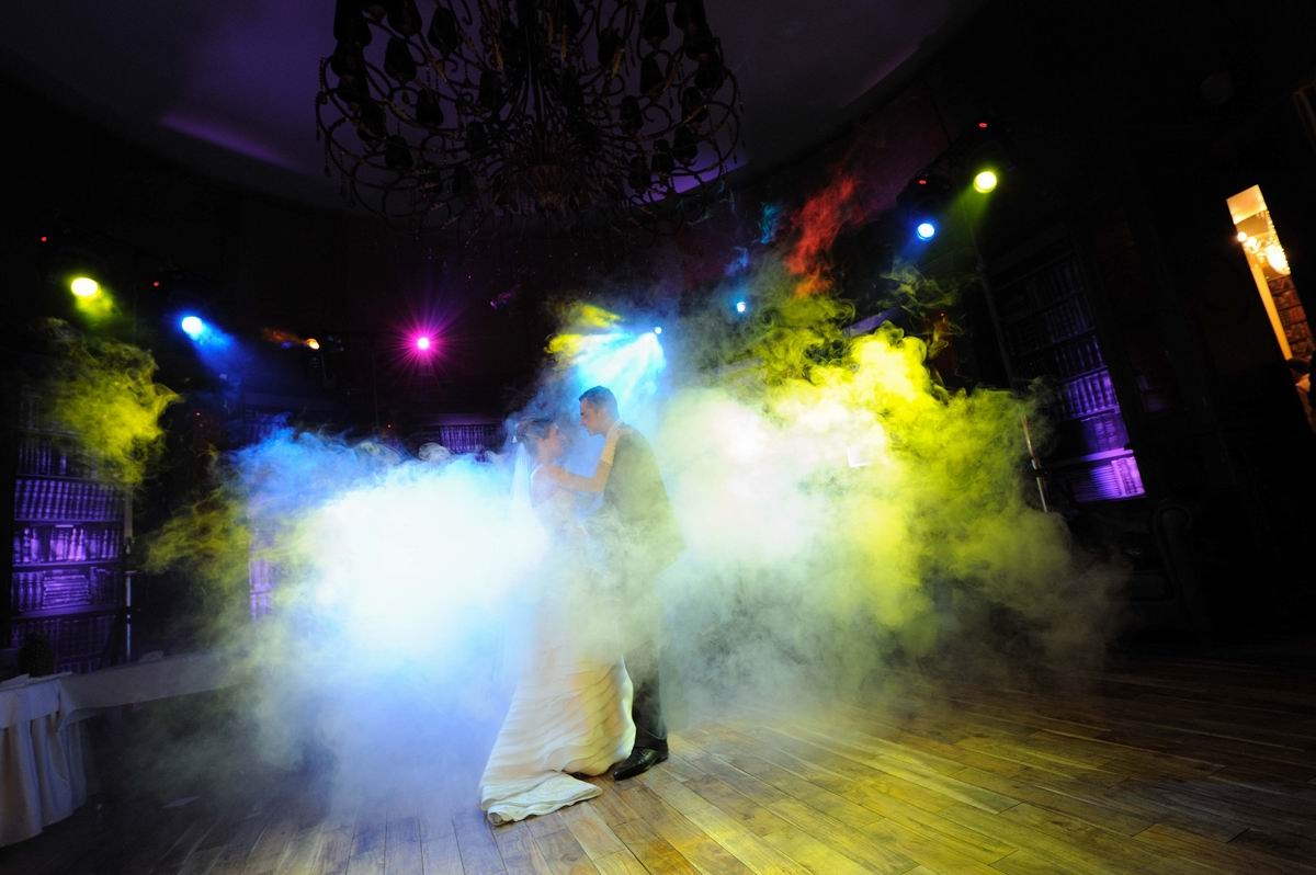 Аренда дым-машины и генератора дыма на свадьбу или мероприятие