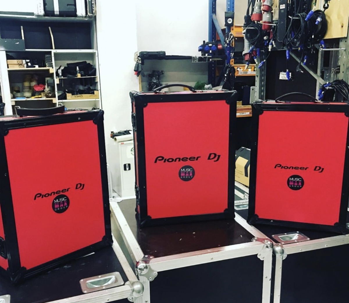 Аренда комплекта диджейки Pioneer в кофрах.