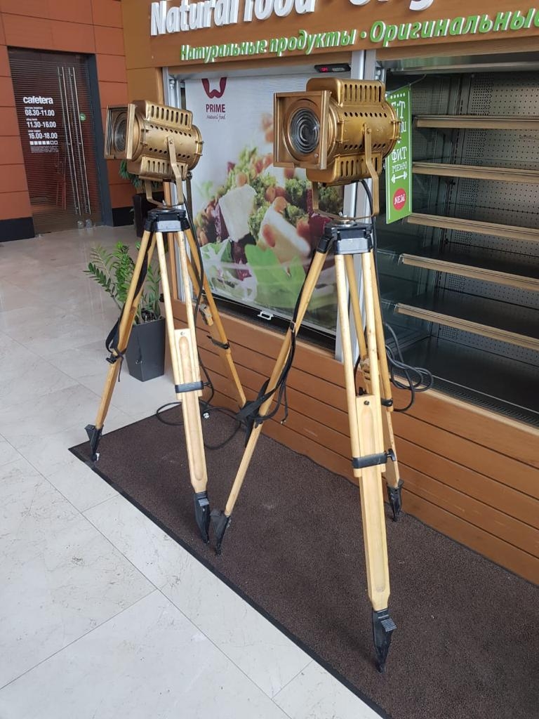 Аренда ретро-прожектора Приветствую!-500 на съемки