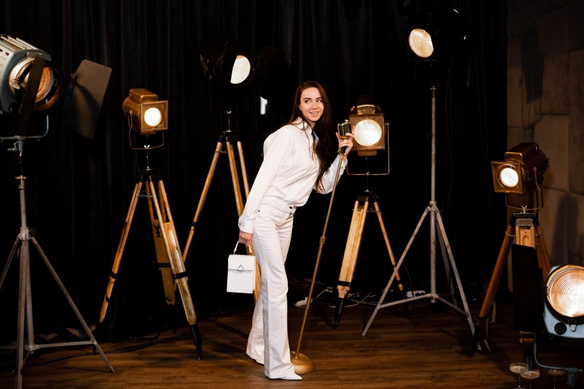 Аренда ретро-прожекторов и светильников