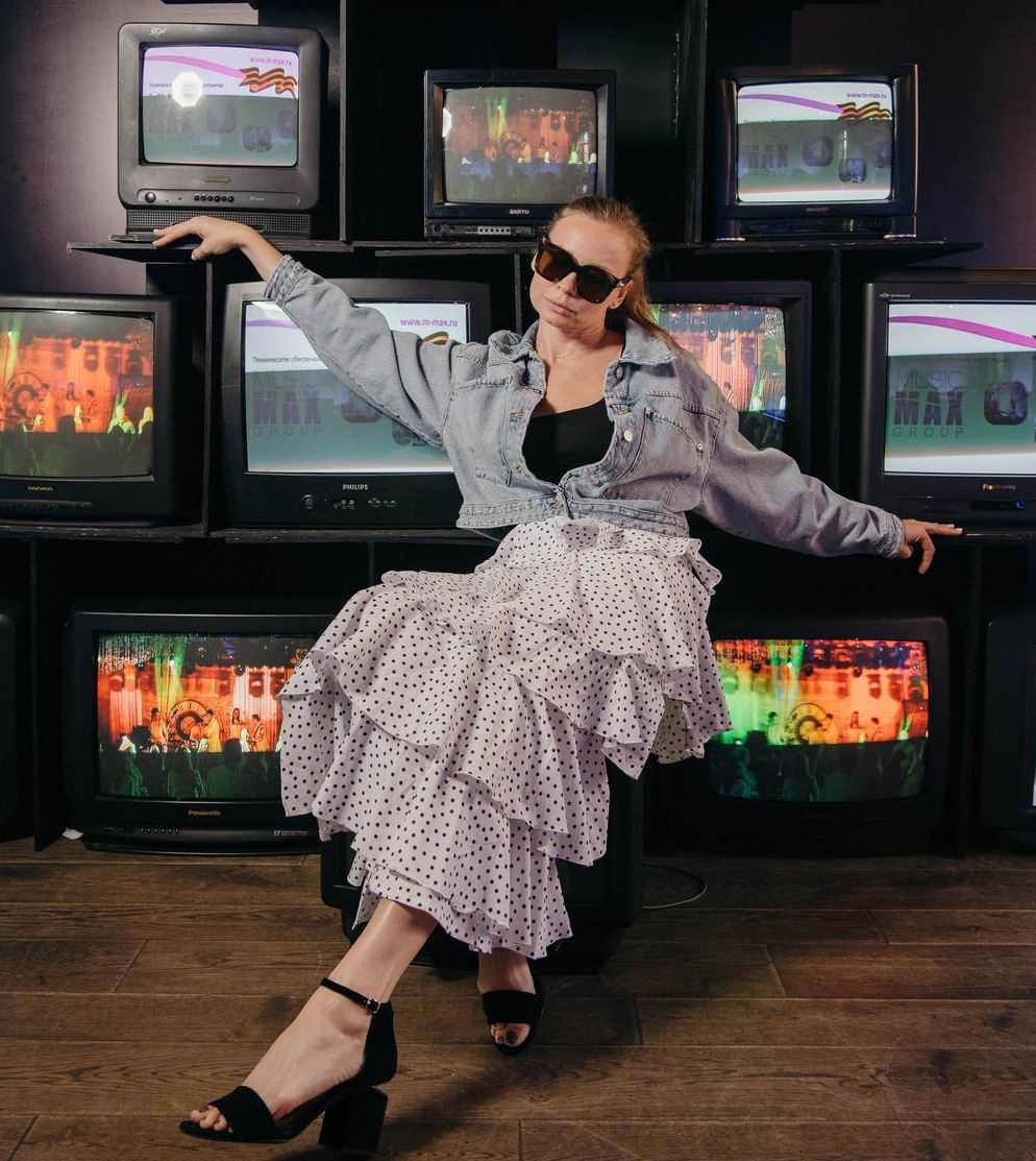 Ретро-телевизоры в аренду. Маша Каменская.