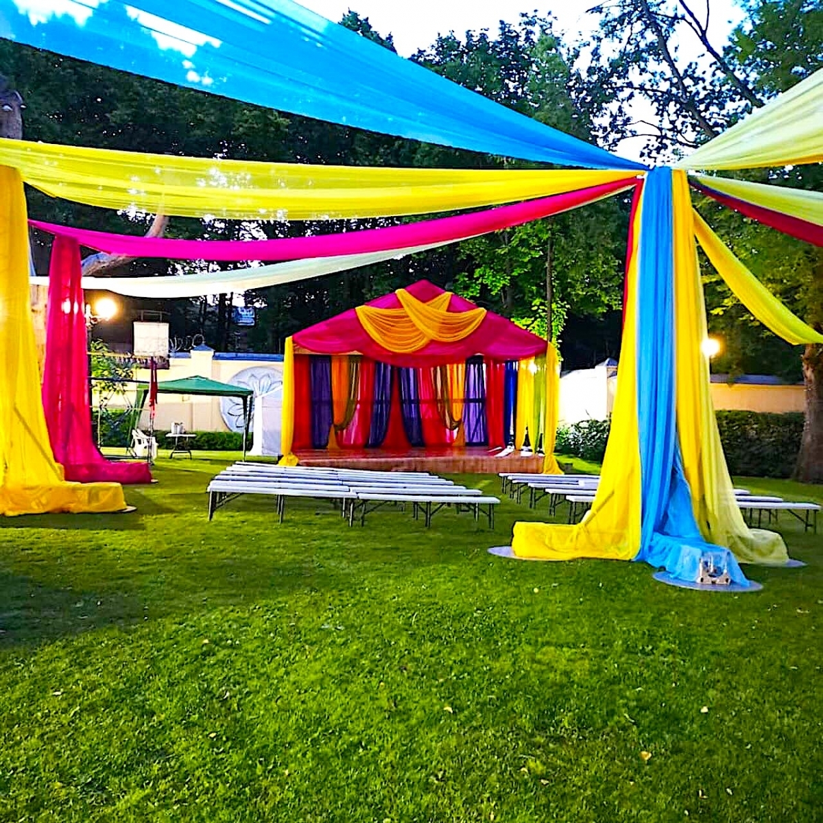 Аренда конструкций из фермы в Москве