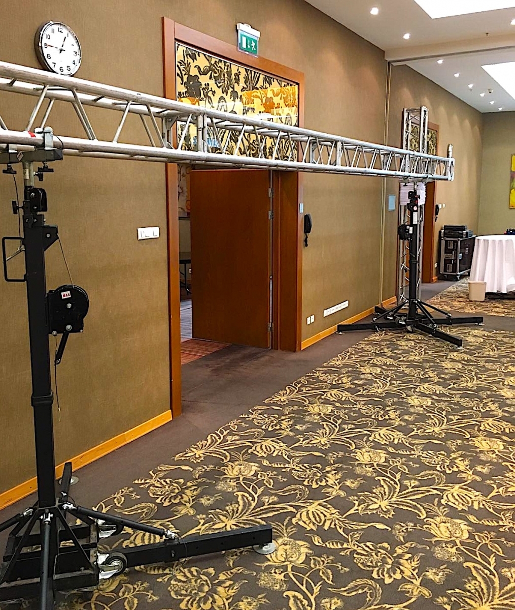 Аренда конструкций из фермы на элеваторах на мероприятии