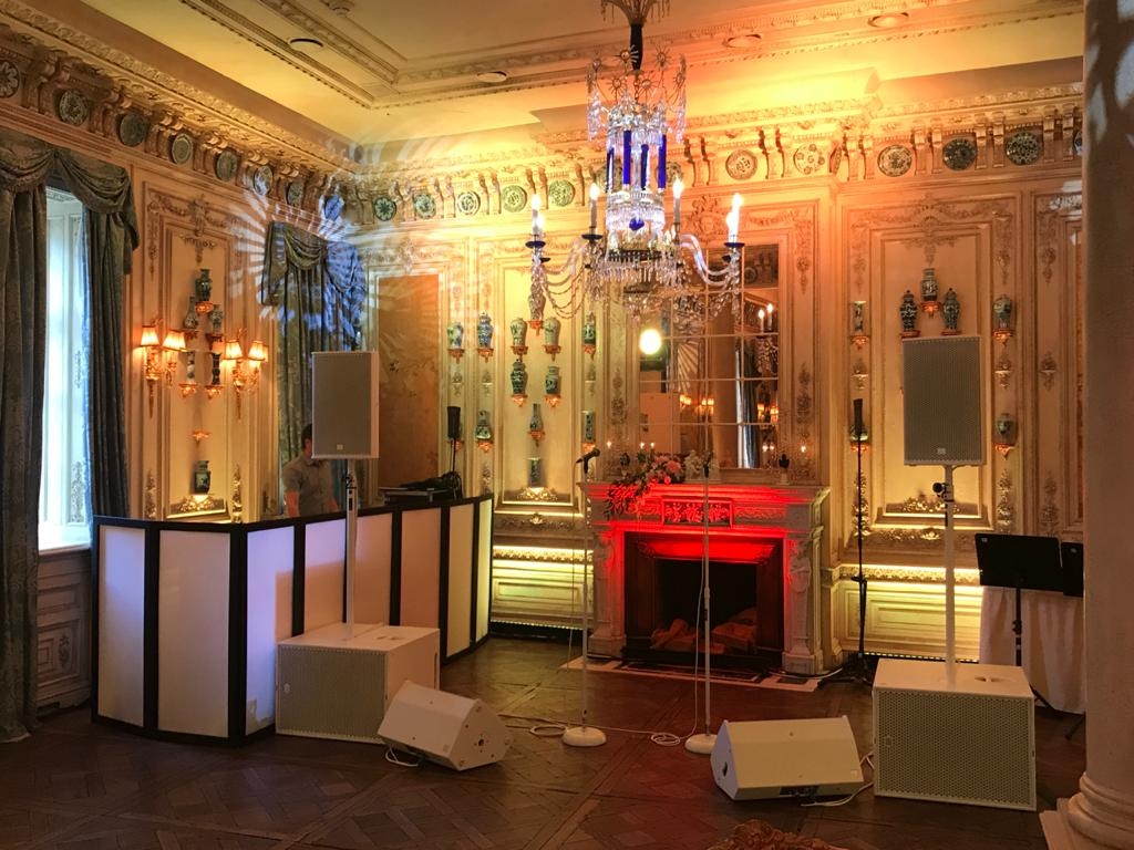 Аренда белого звука для свадьбы и кавер-группы.