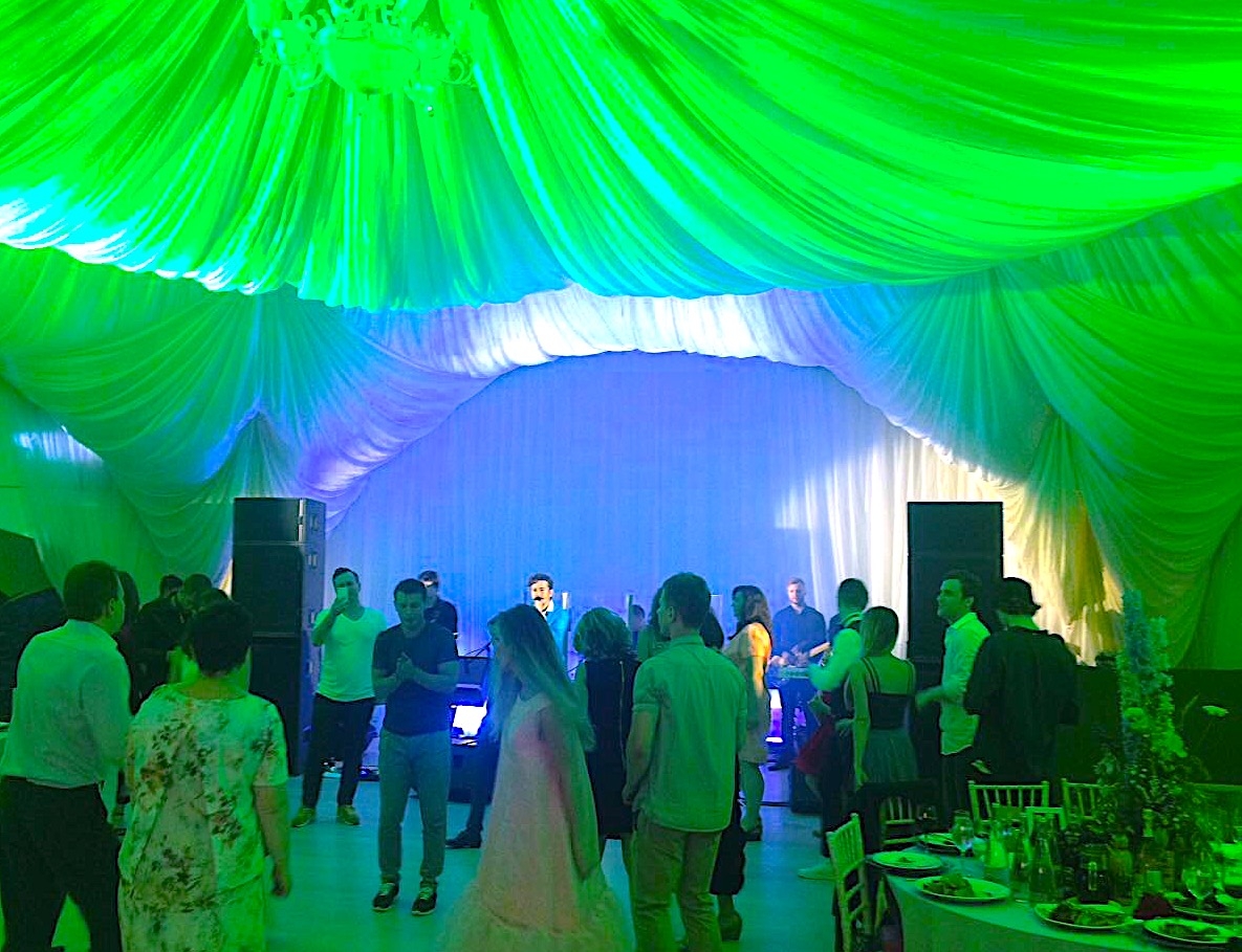 Аренда света для свадьбы в шатре