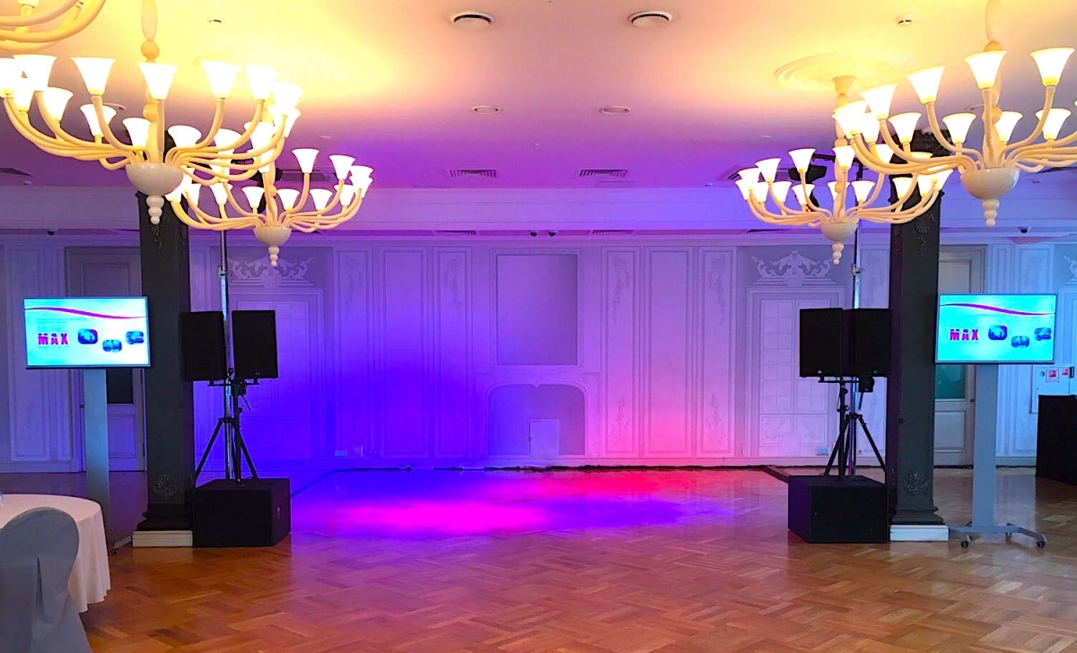аренда света для сцены на свадьбу