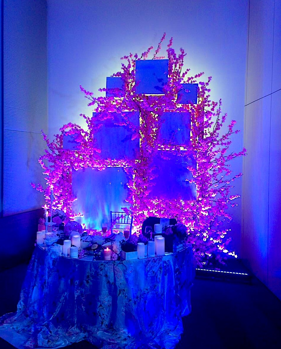 Подсветка задника за молодыми на свадьбе в аренду