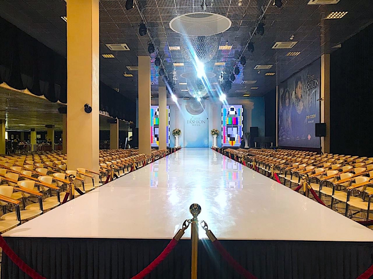 Свет в аренду на модный показ Estet Fashion Week