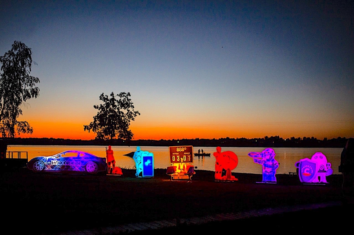 Аренда светильников для архитектурной подсветки на улице.