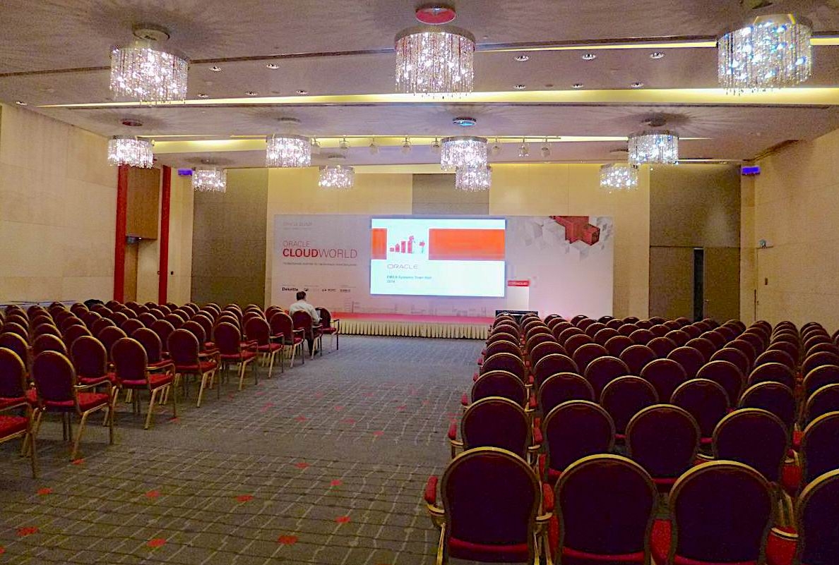 Проектор 15000лм в аренду