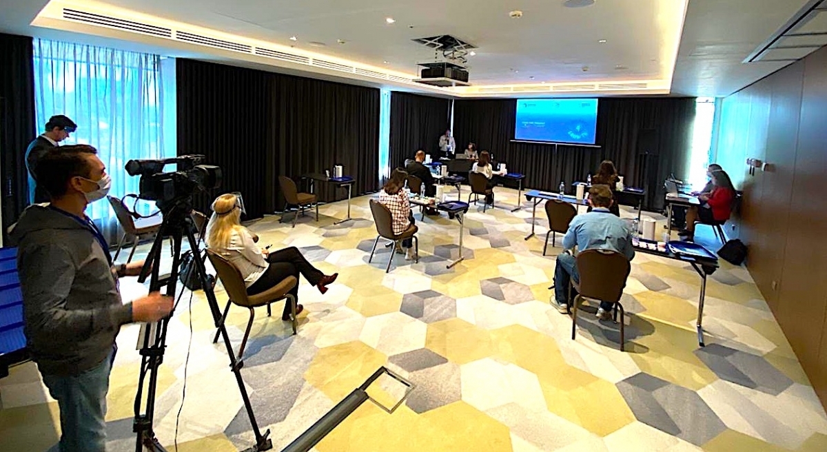 Онлайн-трансляция с 2-х камер