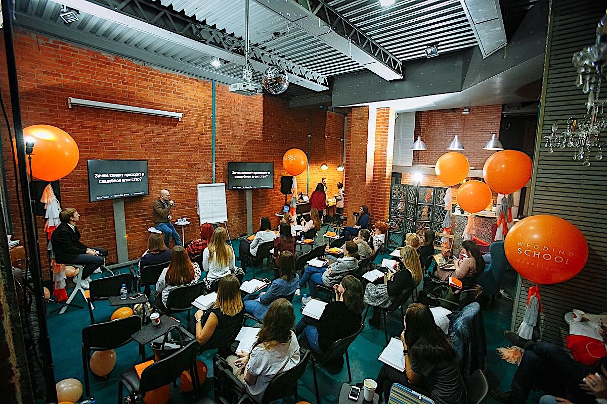 Аренда плазм 65" для семинара