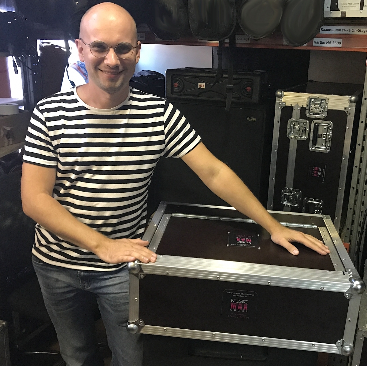 Видеопульт Roland V-40HD в аренду на мероприятие