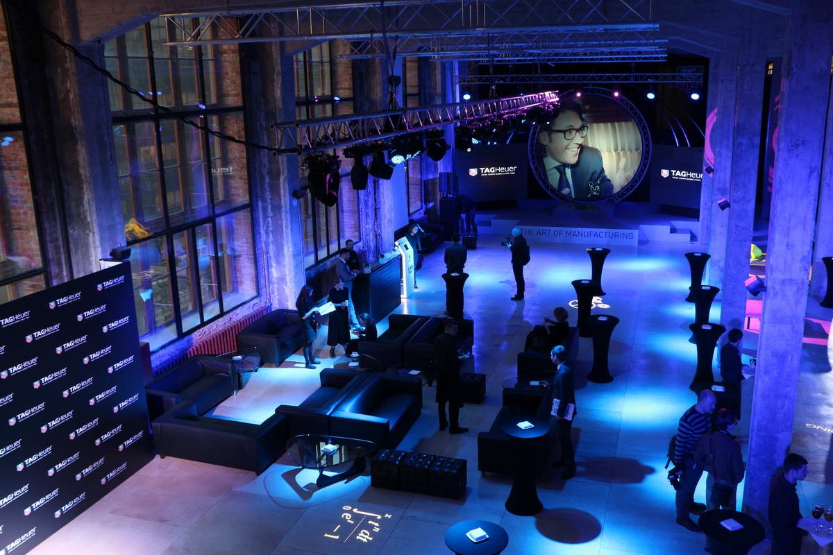 Аренда экрана круга и проектора на мероприятие