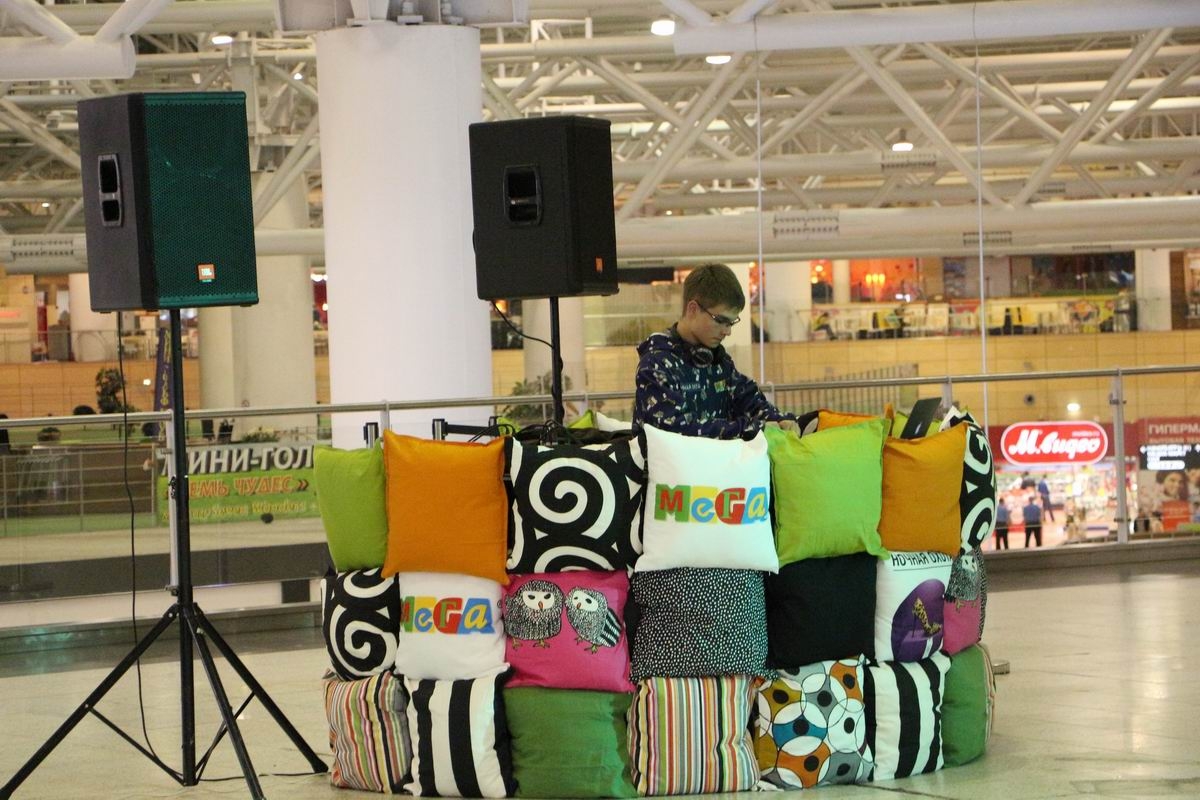 Аренда звука 0,5 - 1 кВт для работы ди-джея и свадьбы.