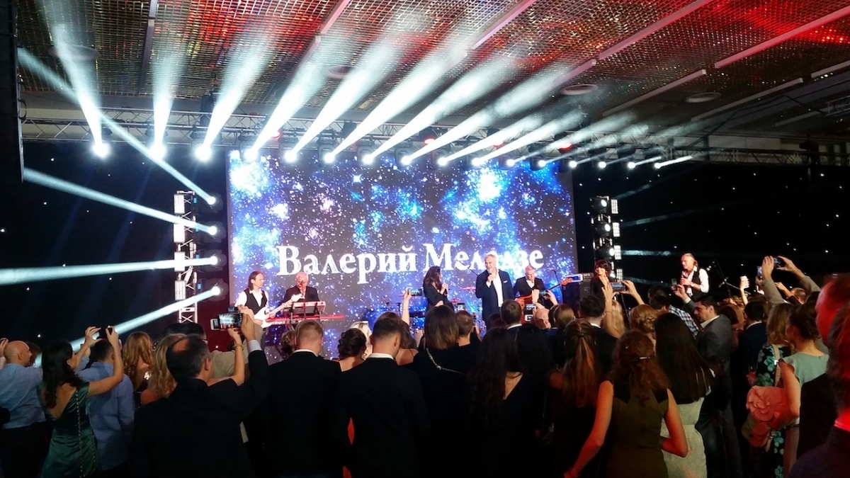 Выступление Валерия Меладзе на арендованном комплекте звука в 30 кВт.